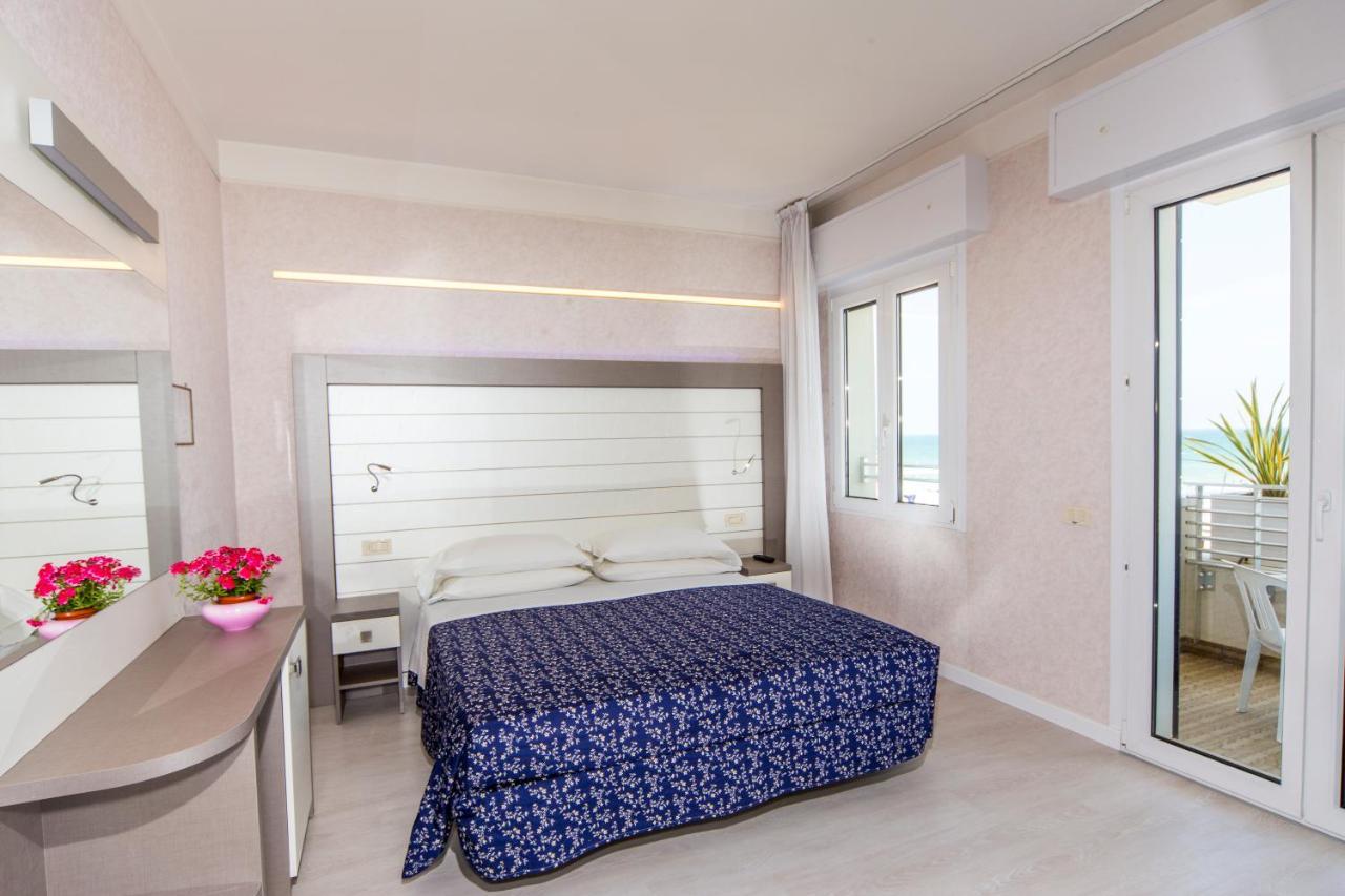 Hotel Record Riccione Exteriér fotografie