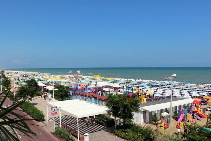 Hotel Record Riccione Exteriér fotografie