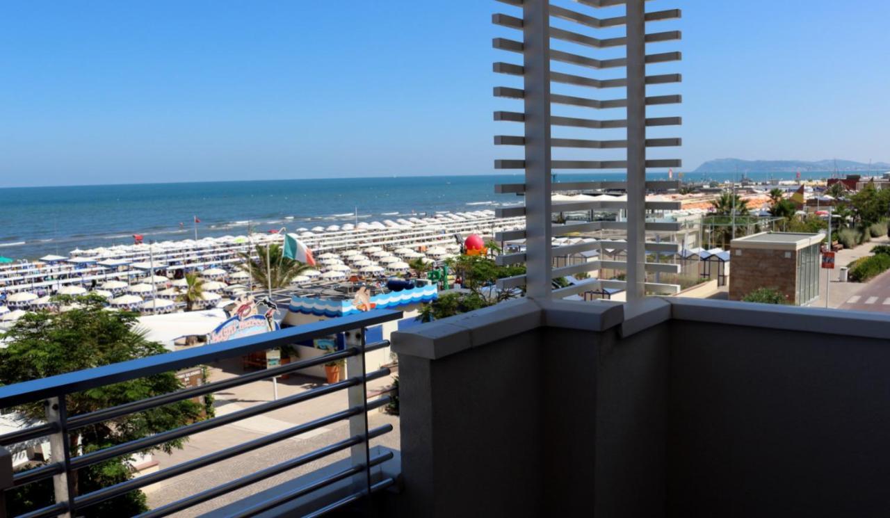 Hotel Record Riccione Exteriér fotografie