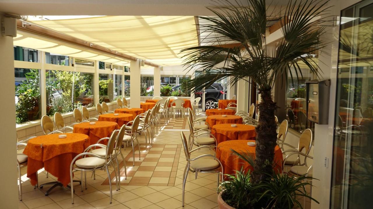 Hotel Record Riccione Exteriér fotografie