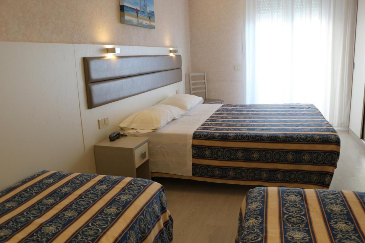 Hotel Record Riccione Exteriér fotografie